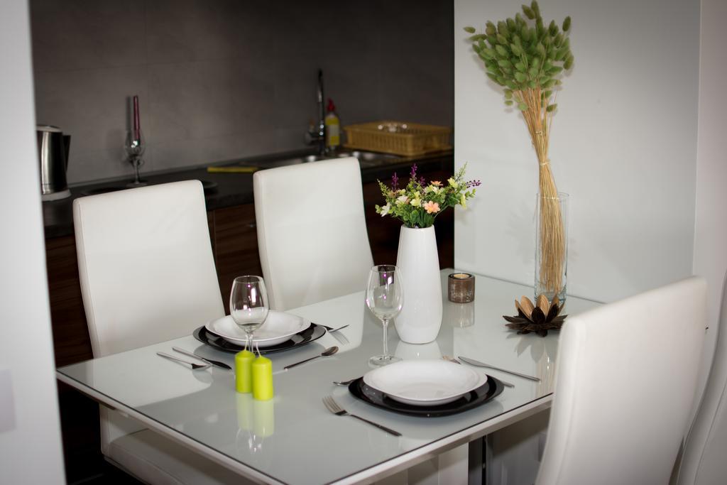 Apartment Mercedes Belgrado Habitación foto